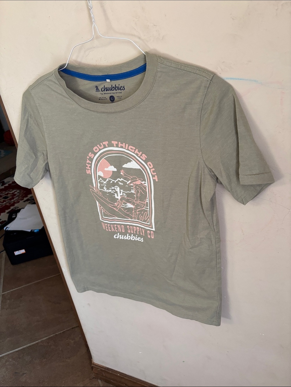 Chubbies women’s fit tee! Size Large